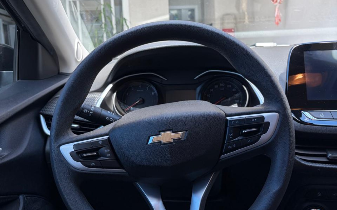 imagem-https://www.socarrao.com.br/sc-vehicle-images-prod/771643/1770216429861-WhatsApp Image 2026-02-04 at 11.45.43 (5).jpeg
